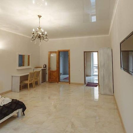 Бутик 2017 Hotel Bilhorod-Dnyisztrovszkij Kültér fotó