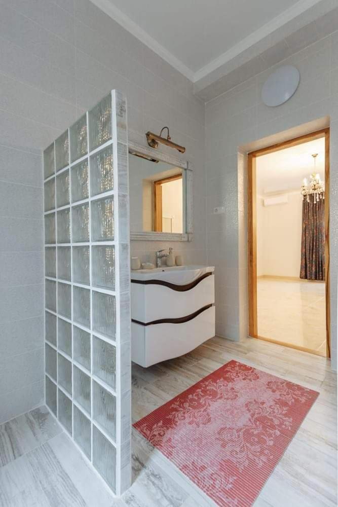 Бутик 2017 Hotel Bilhorod-Dnyisztrovszkij Kültér fotó