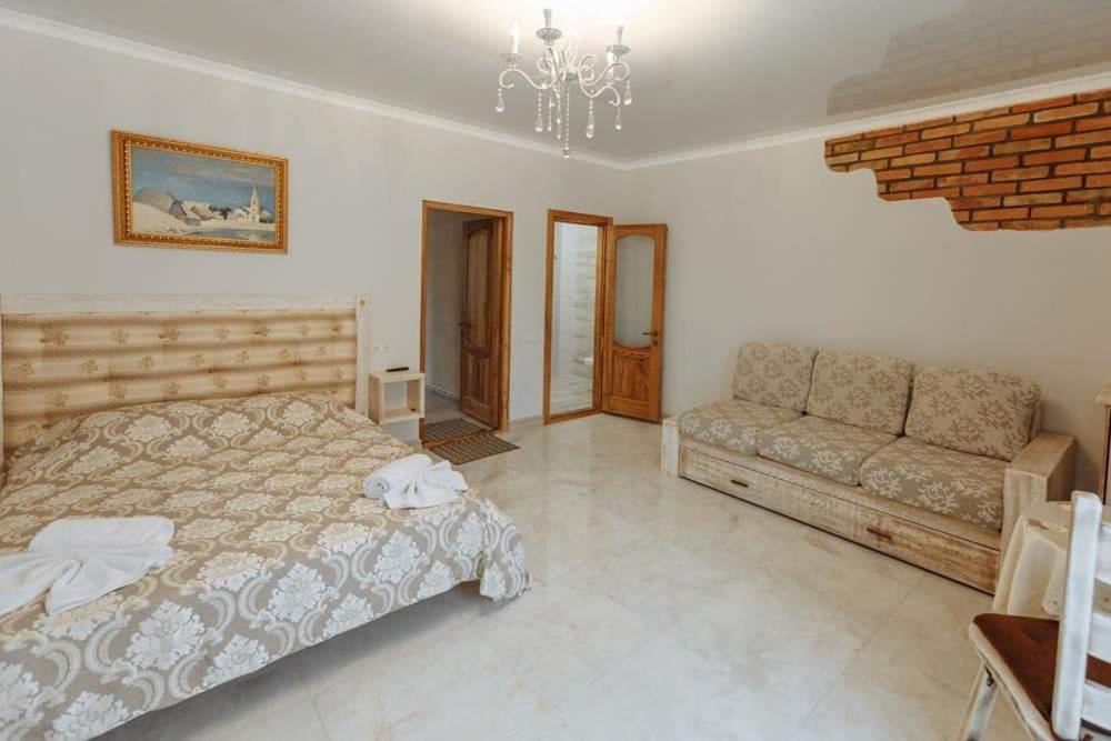 Бутик 2017 Hotel Bilhorod-Dnyisztrovszkij Kültér fotó