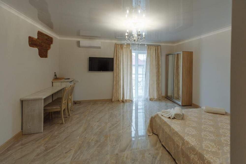 Бутик 2017 Hotel Bilhorod-Dnyisztrovszkij Kültér fotó